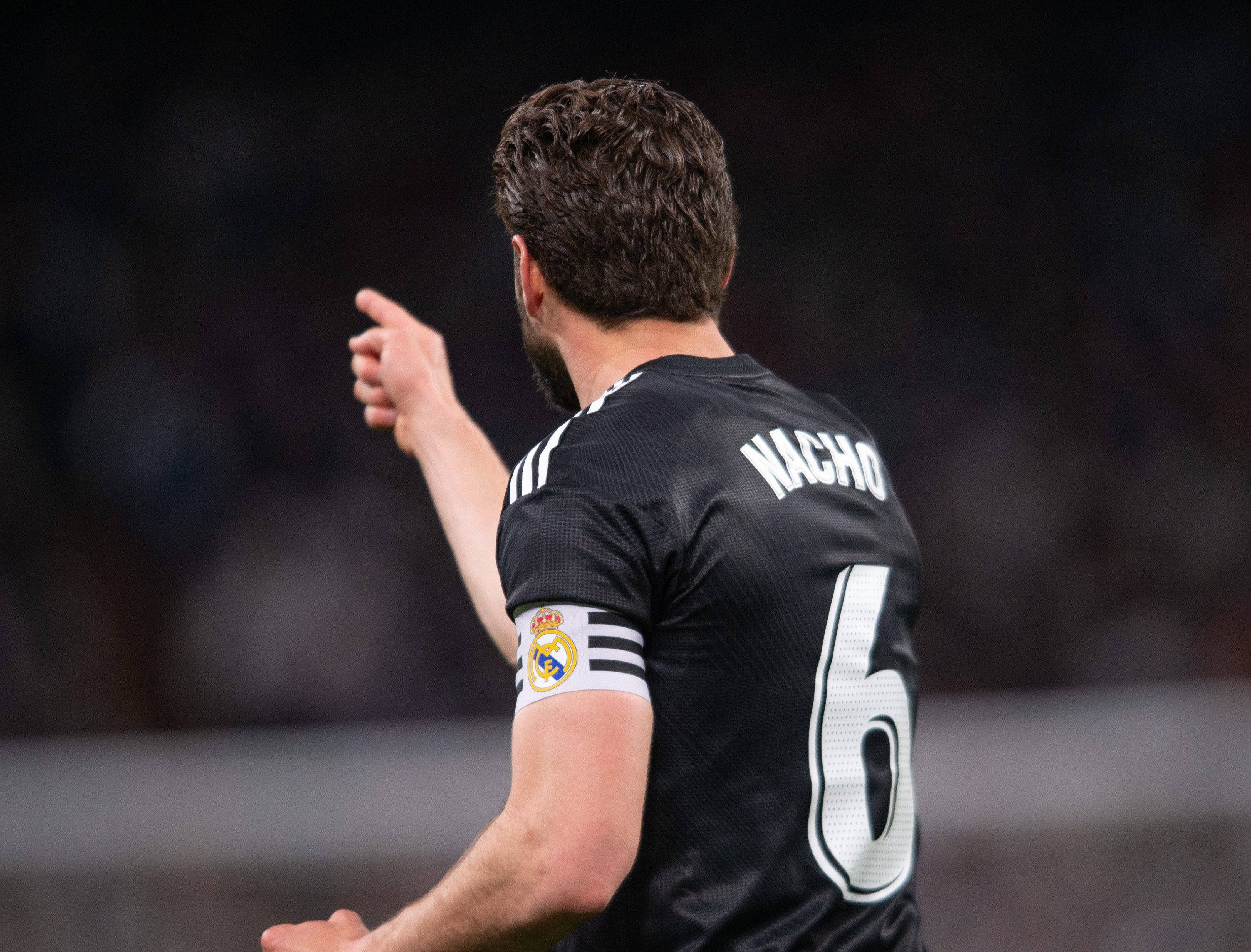  Nacho, en el Clásico ante el Barça.