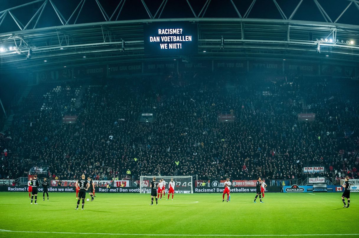  Protesta el fútbol holandés contra el racismo.