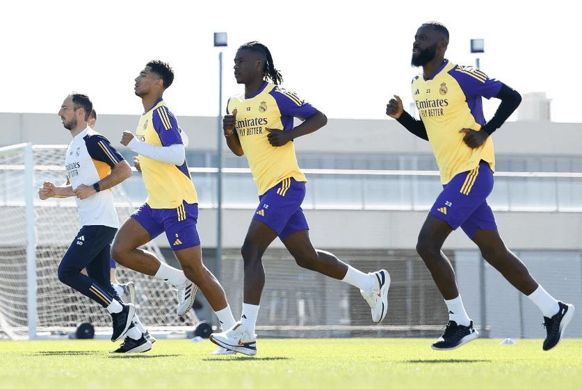  Bellingham, Camavinga y Rüdiger, en un entrenamiento con el Real Madrid.