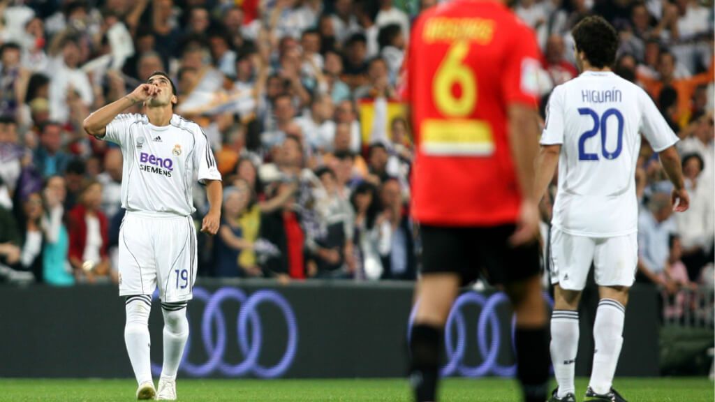 José Antonio Reyes celebrando uno de sus goles al Mallorca (Cordon Press)