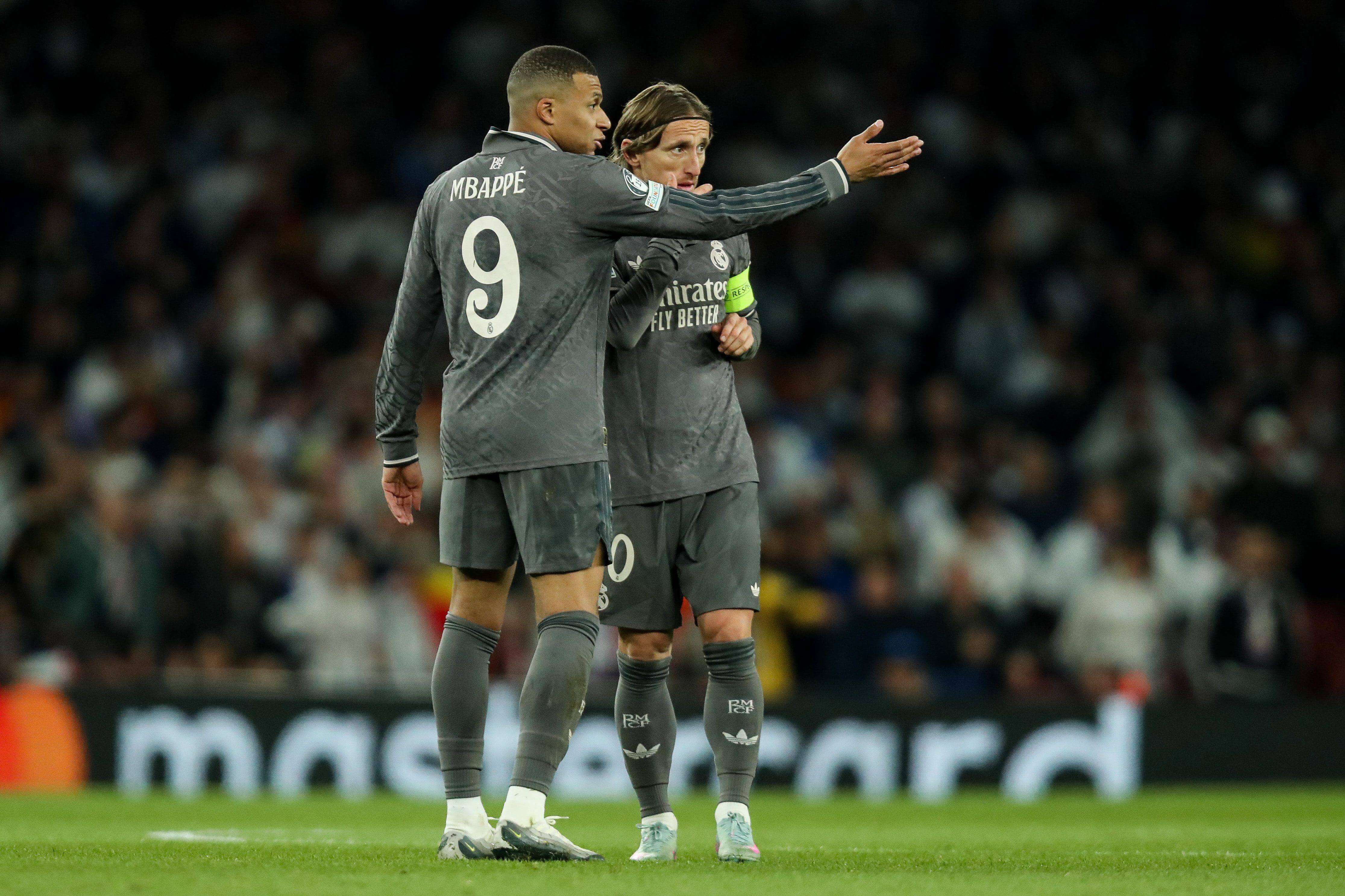  Mbappé y Modric en el Etihad Stadium (Cordon Press)