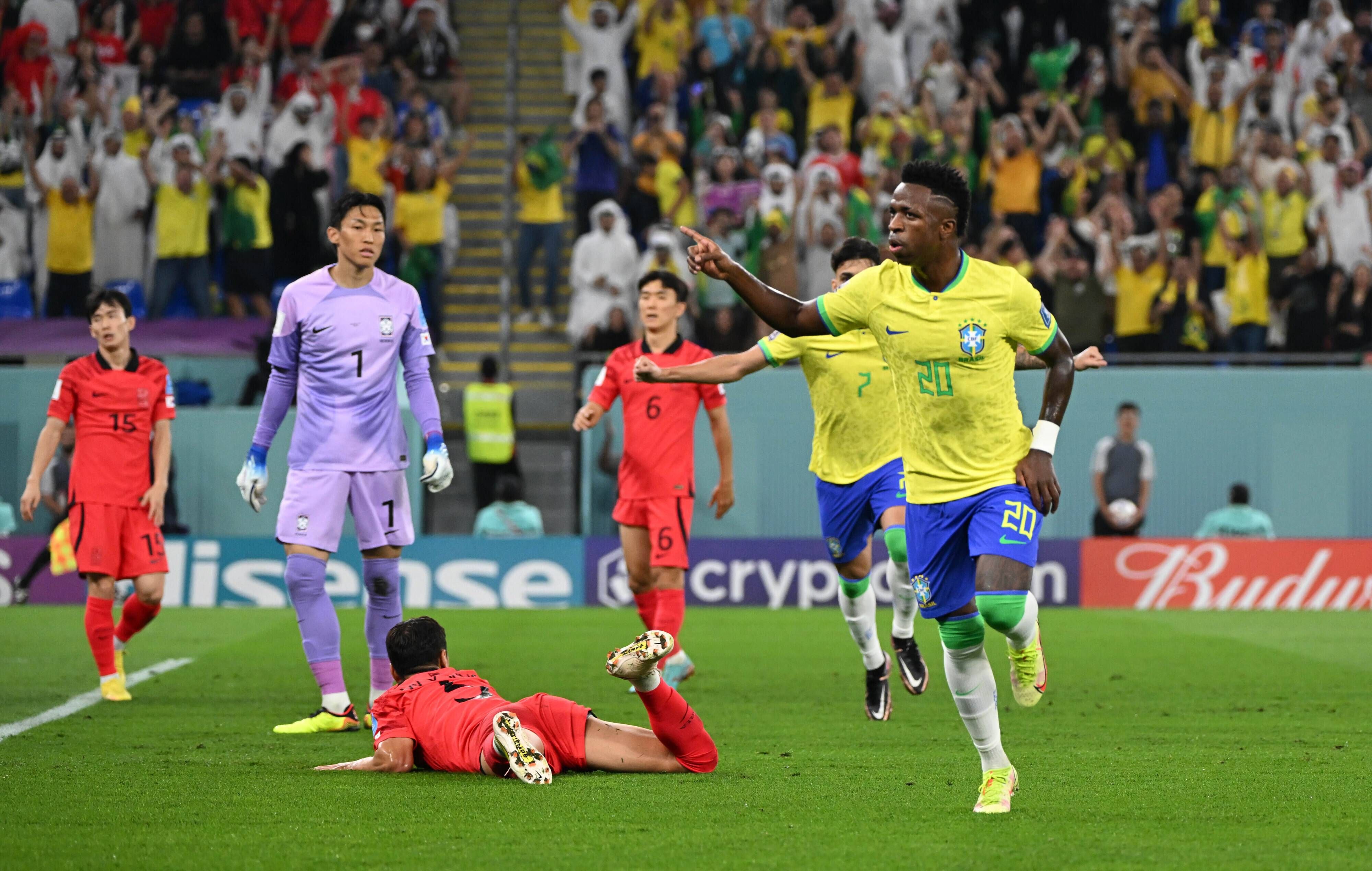  Vinicius celebra su gol a Corea del Sur.