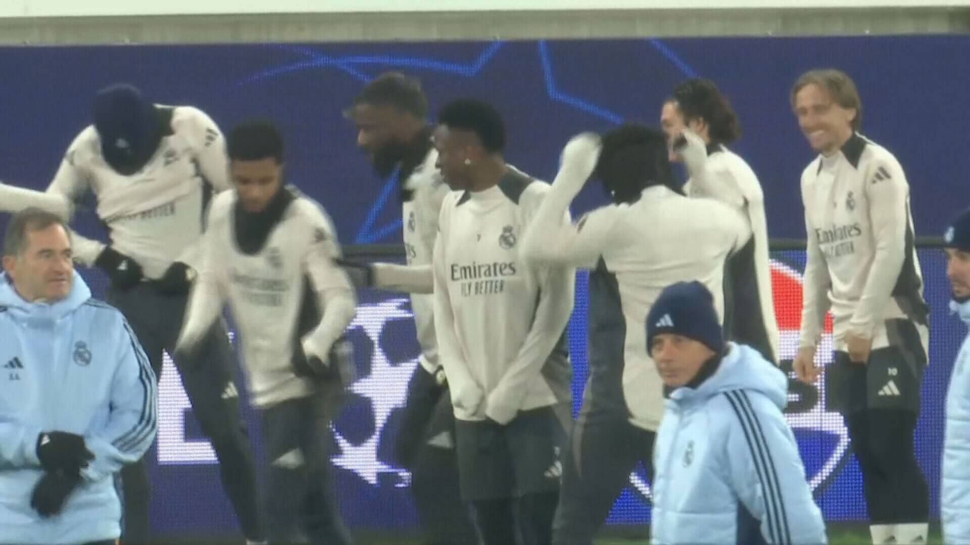  Vinicius entrenando en Bérgamo (ElDesmarque)