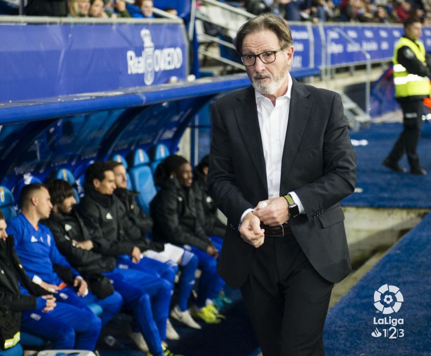  Anquela, en un partido del Oviedo en el Tartiere.