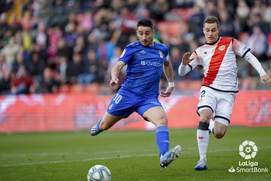 Berjón se dispone a lanzar.