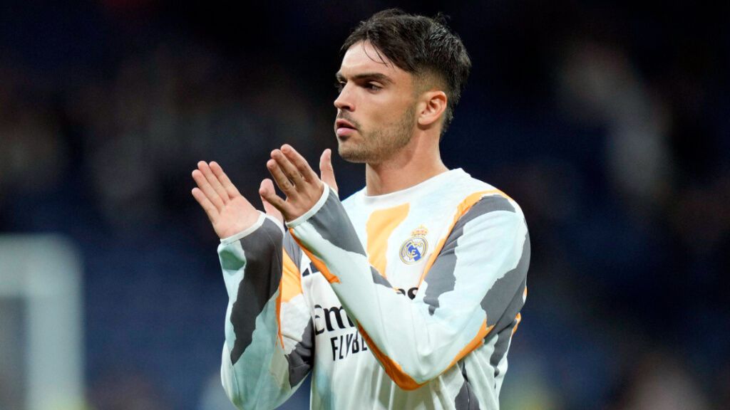  Raúl Asencio con el Real Madrid (Cordon Press)