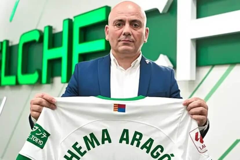  Chema Aragón en su presentación como director deportivo ilicitano.