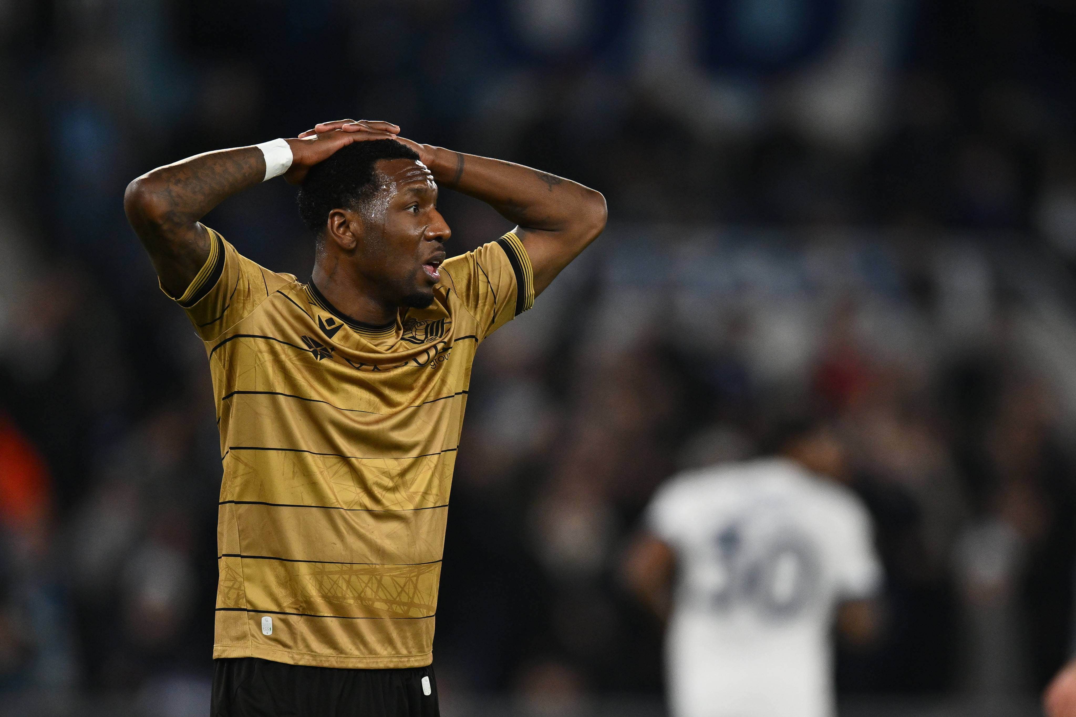 Sheraldo Becker se lamenta en el Lazio - Real Sociedad.