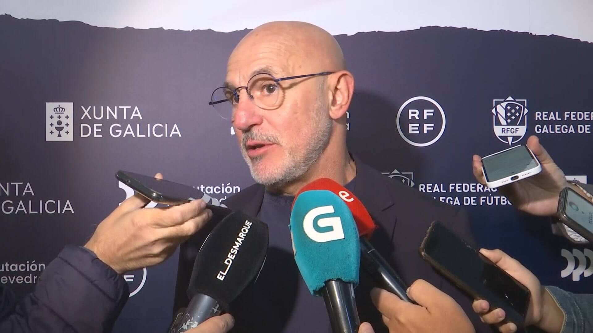  Luis de la Fuente, durante el acto de la Federación Gallega de Fútbol.