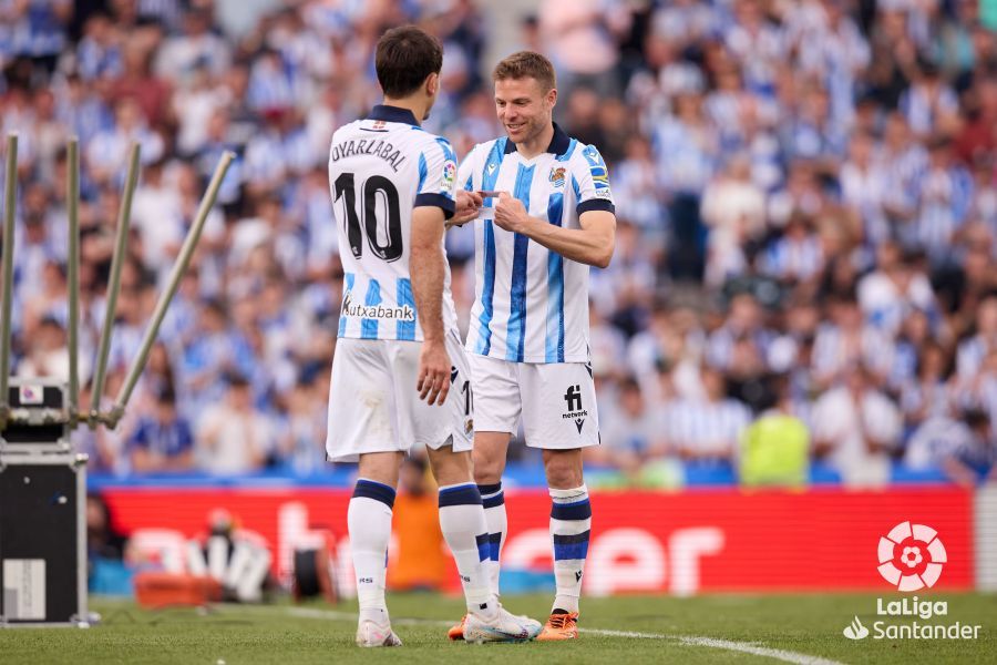 Mikel Oyarzabal ante la temporada como primer capitán en la Real ...