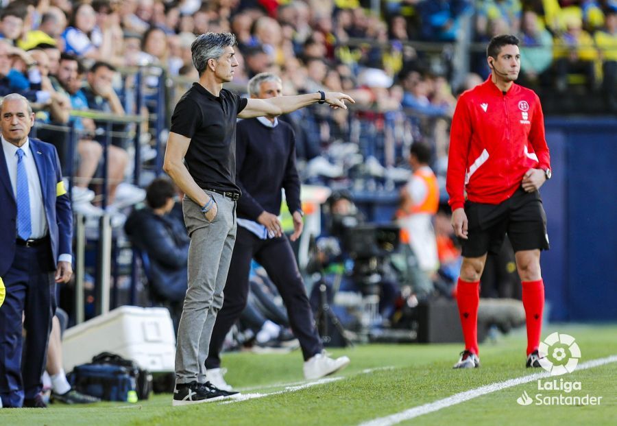  Imanol da instrucciones en el Villarreal-Real Sociedad.