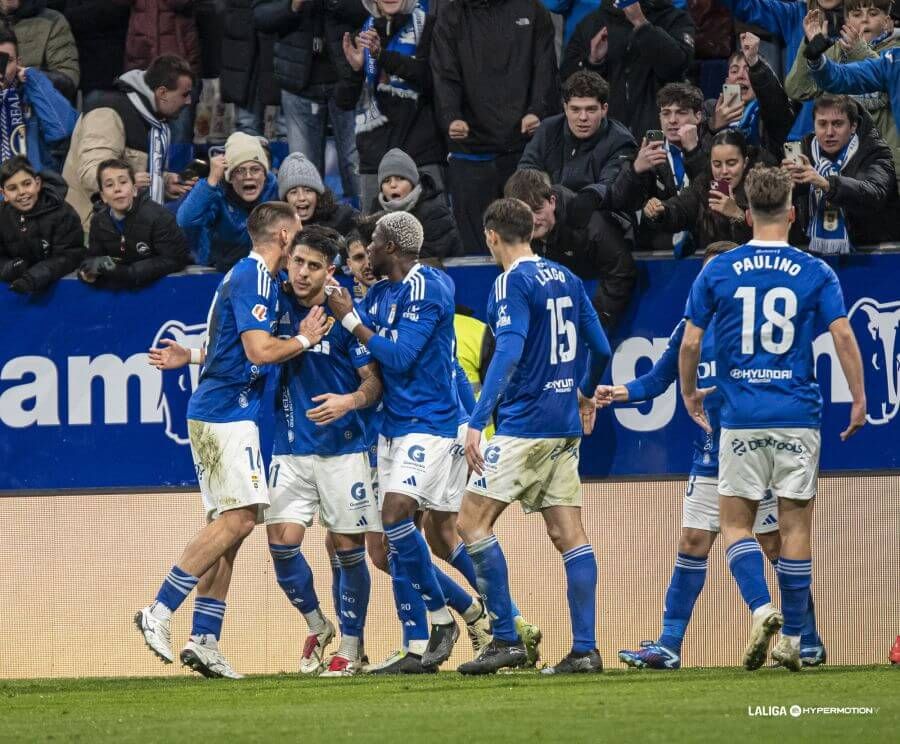  Los jugadores del Real Oviedo celebran un gol esta temporada.
