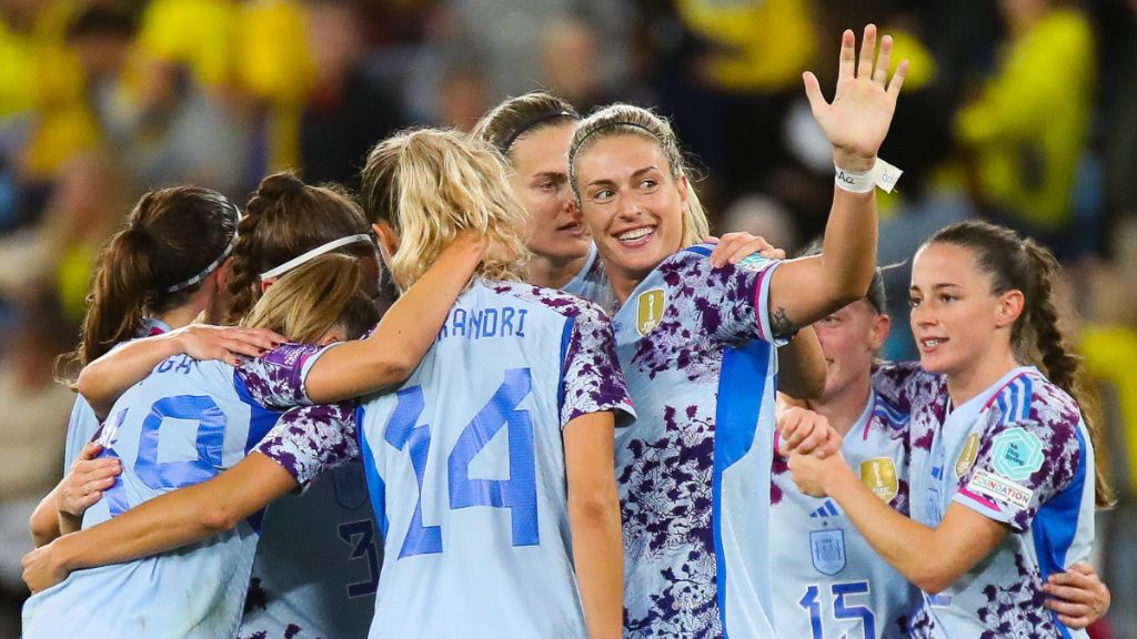  Alexia Putellas y el vestuario de la selección española consiguen su primer gran objetivo