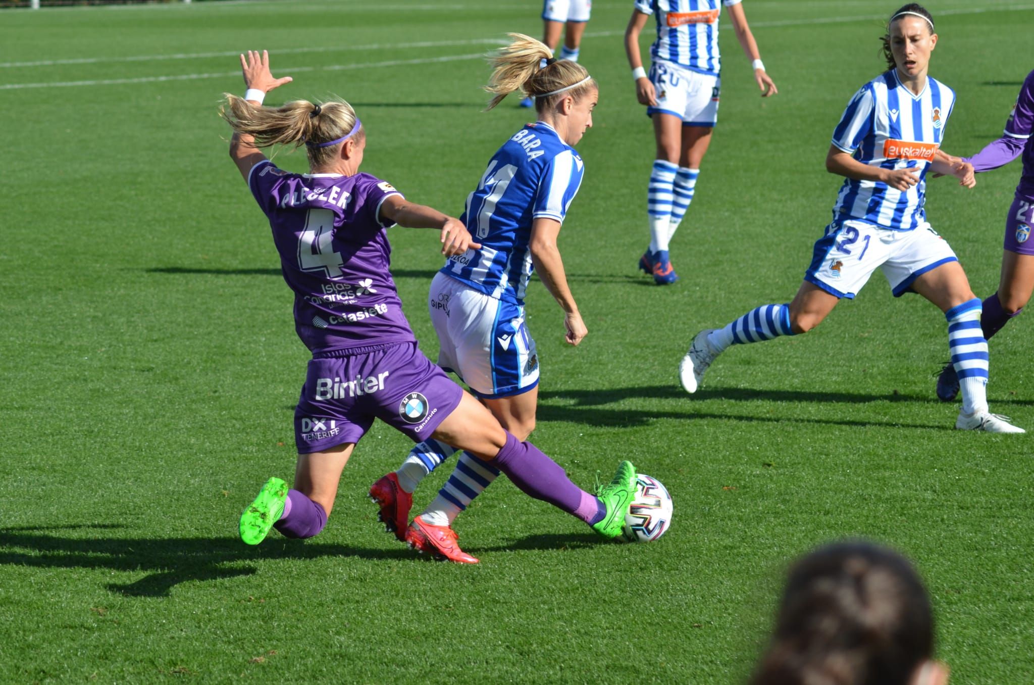  Bárbara Latorre, en una acción del Real Sociedad - Granadilla.