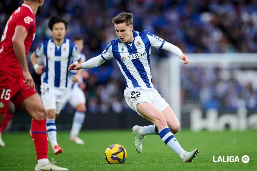  Beñat Turrientes ne un lance del Real Sociedad-Getafe.