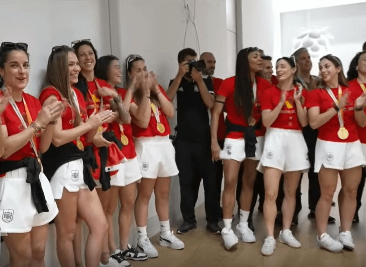  Las jugadoras de la Selección en el vídeo inédito proyectado
