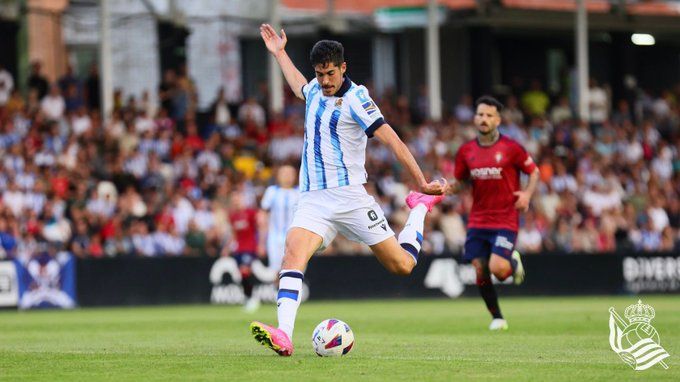  Carlos Fernández tuvo ocasiones para marcar.