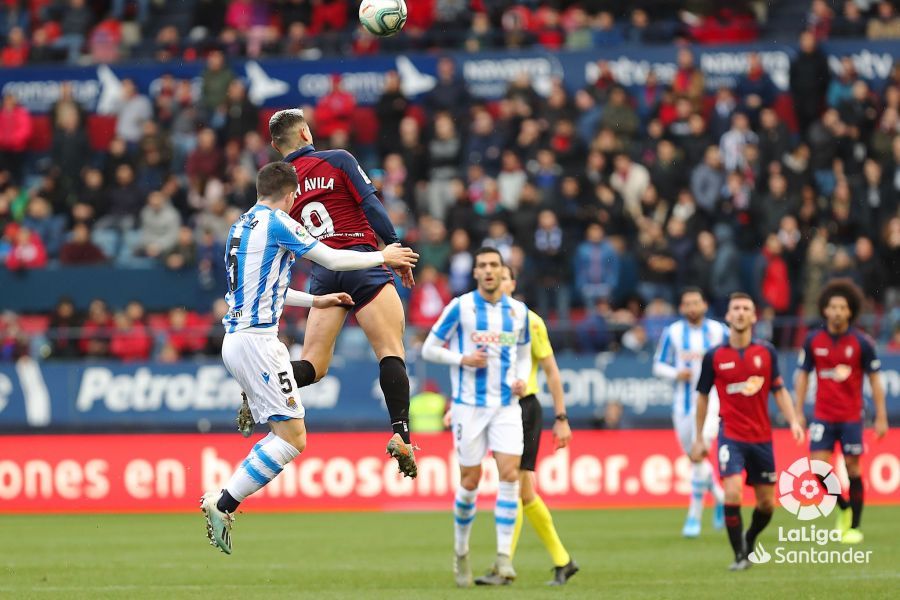  Chimy Ávila fue una pesadilla para la defensa txuri urdin.