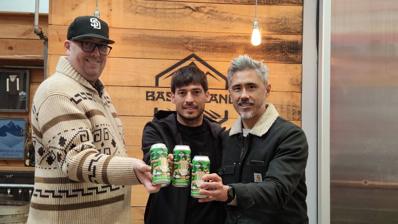 David Silva, durante su visita a la cervecera Basqueland Brewing de Hernani.