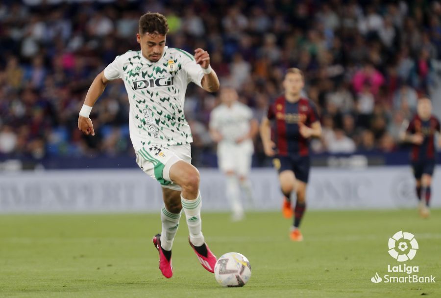  Masca en el Levante-Oviedo.