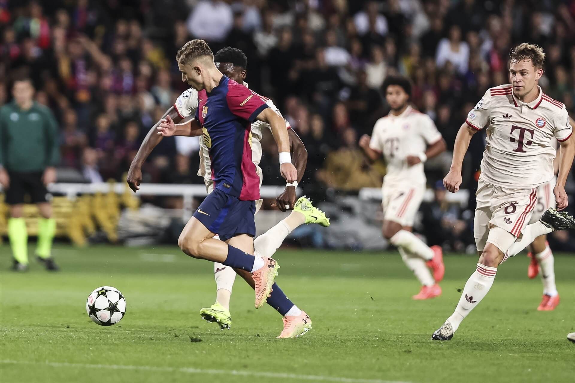 Fermín López, ante el Bayern Munich