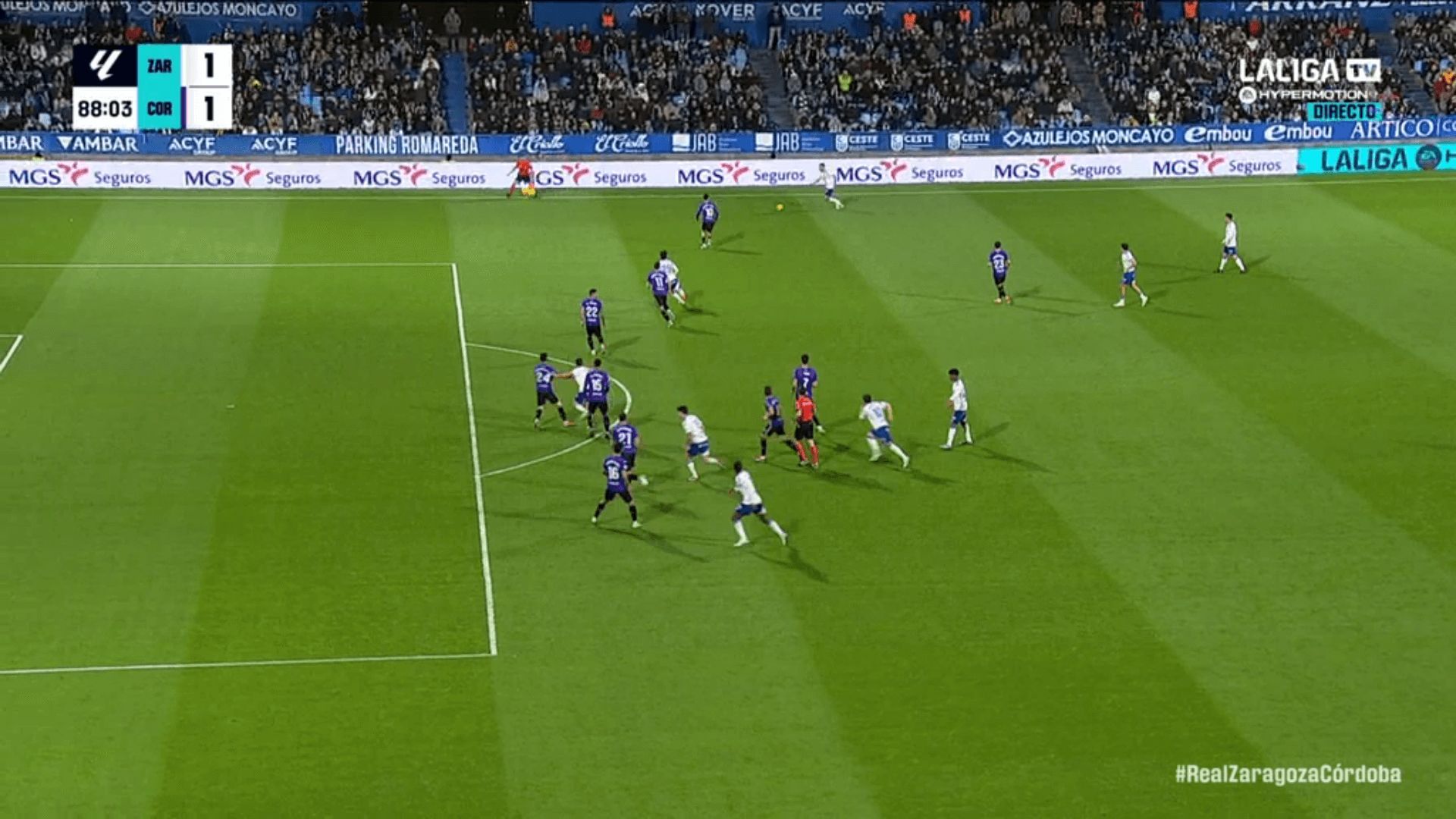  El gol anulado a Soberón en el Zaragoza-Córdoba.