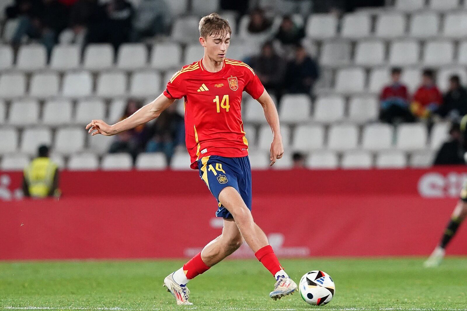  Dean Huijsen, en un partido de España sub 21.