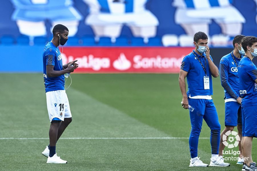 Isak y Zubimendi, en la previa del partido ante el Celta.