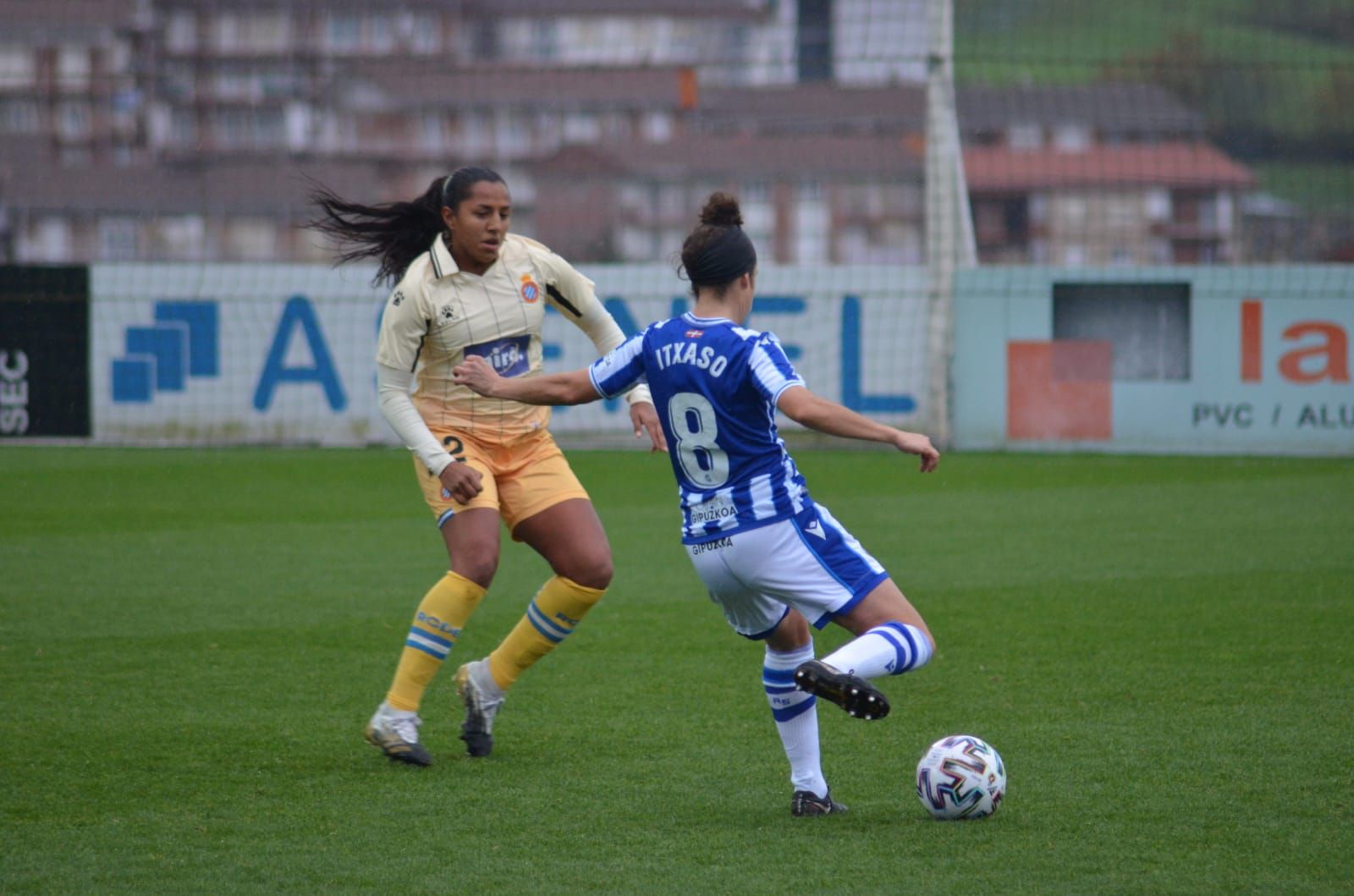  Itxaso Uriarte, en un lance del partido de la Real frente al Espanyol.