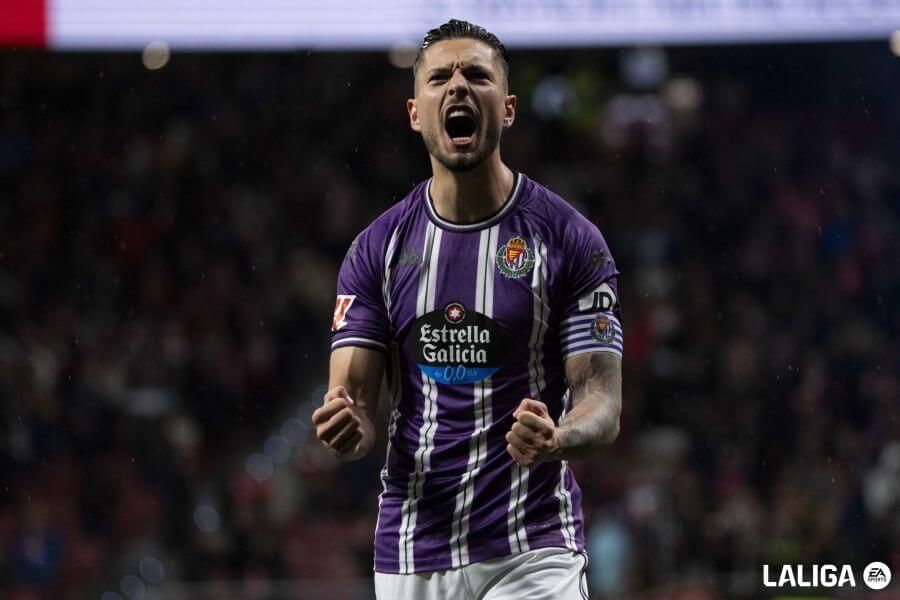  Javi Sánchez celebra tras su gol de falta ante el Atlético (FOTO: LALIGA)