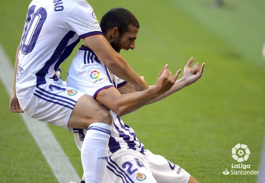  Joaquín Fernández celebra el gol de la victoria ante el Deportivo Alavés.