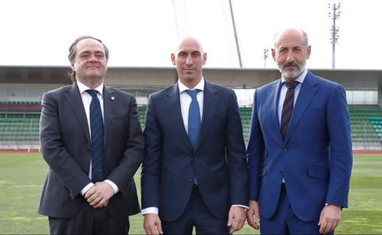  Jokin Aperribay, Luis Rubiales y Aitor Elizegi.