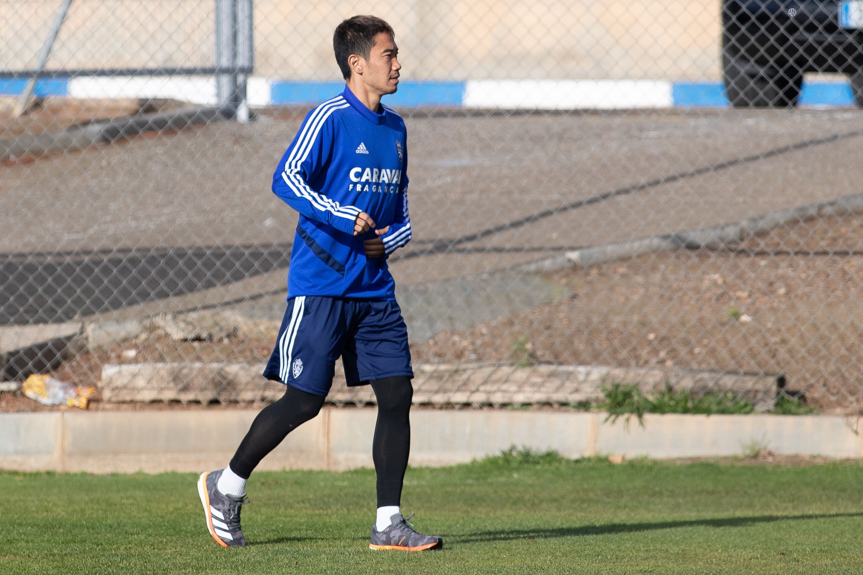  Shinji Kagawa se marcha al vestuario.