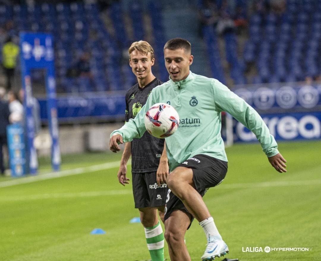 Jon Karrikaburu, durante su cesión en el Racing de Santander.