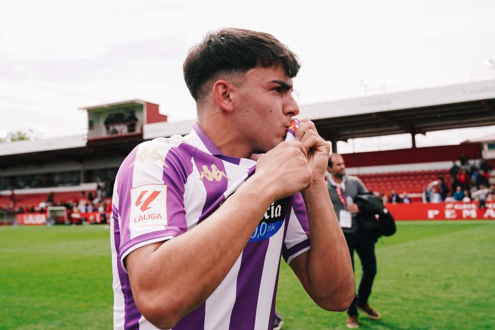  El canterano Koke celebra la victoria y su debut contra el Mirandés