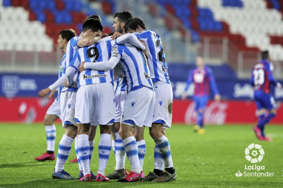  La Real Sociedad celebra el segundo gol al Eibar.