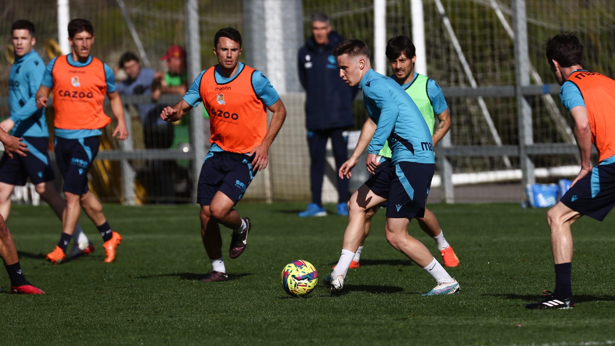 Los jugadores de la Real Sociedad, en el entrenamiento del lunes en Zubieta.