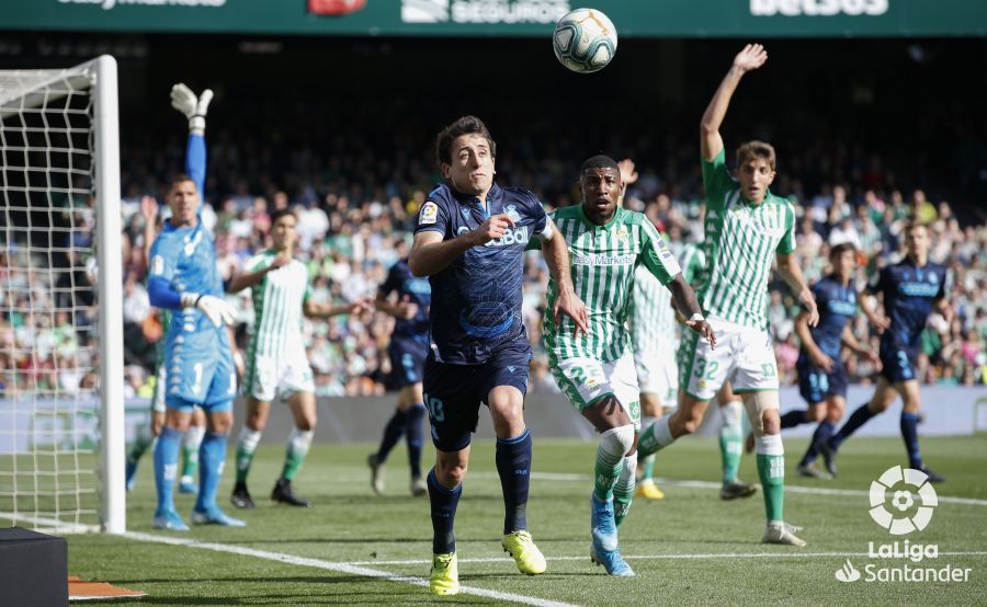 Mikel Oyarzbal apenas pudo entrar en juego en la primera mitad.
