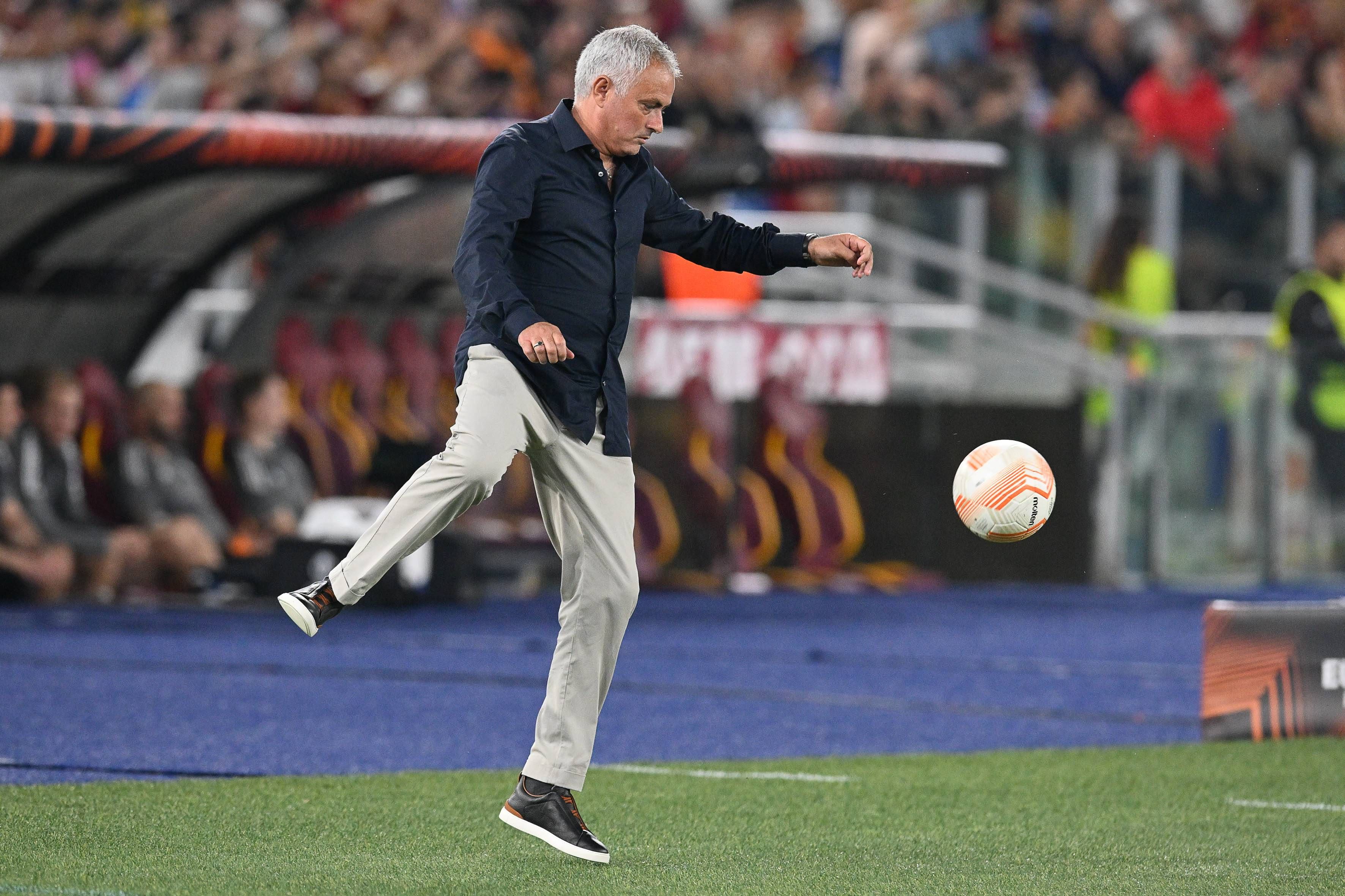 Mourinho, en un partido de la Roma.