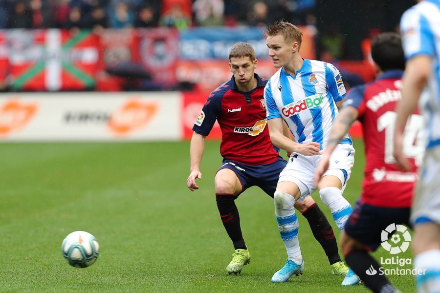  Martin Odegaard, en un lance del Osasuna - Real Sociedad.