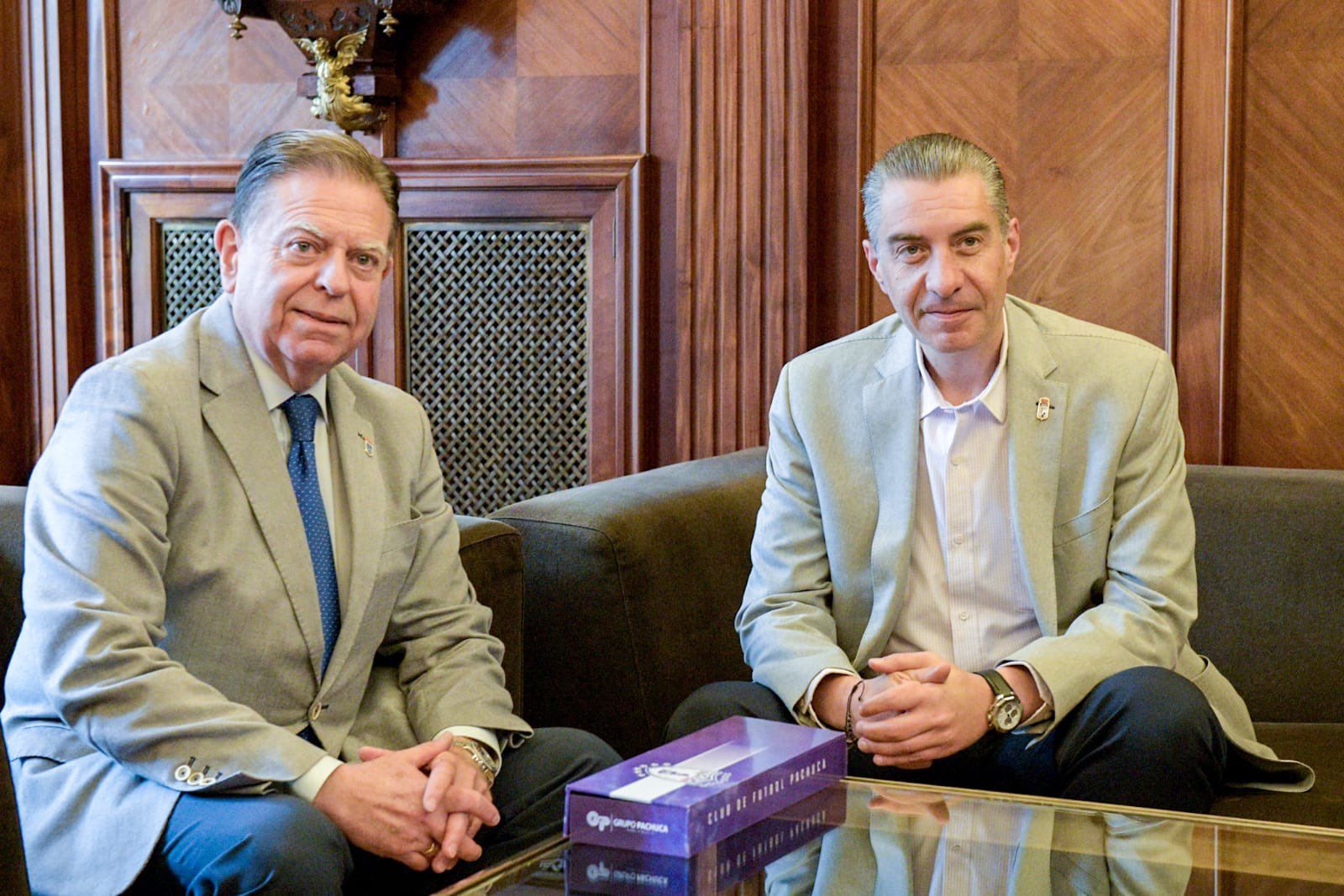 Martín Peláez, presidente del Real Oviedo, y Alfredo Canteli, alcalde.