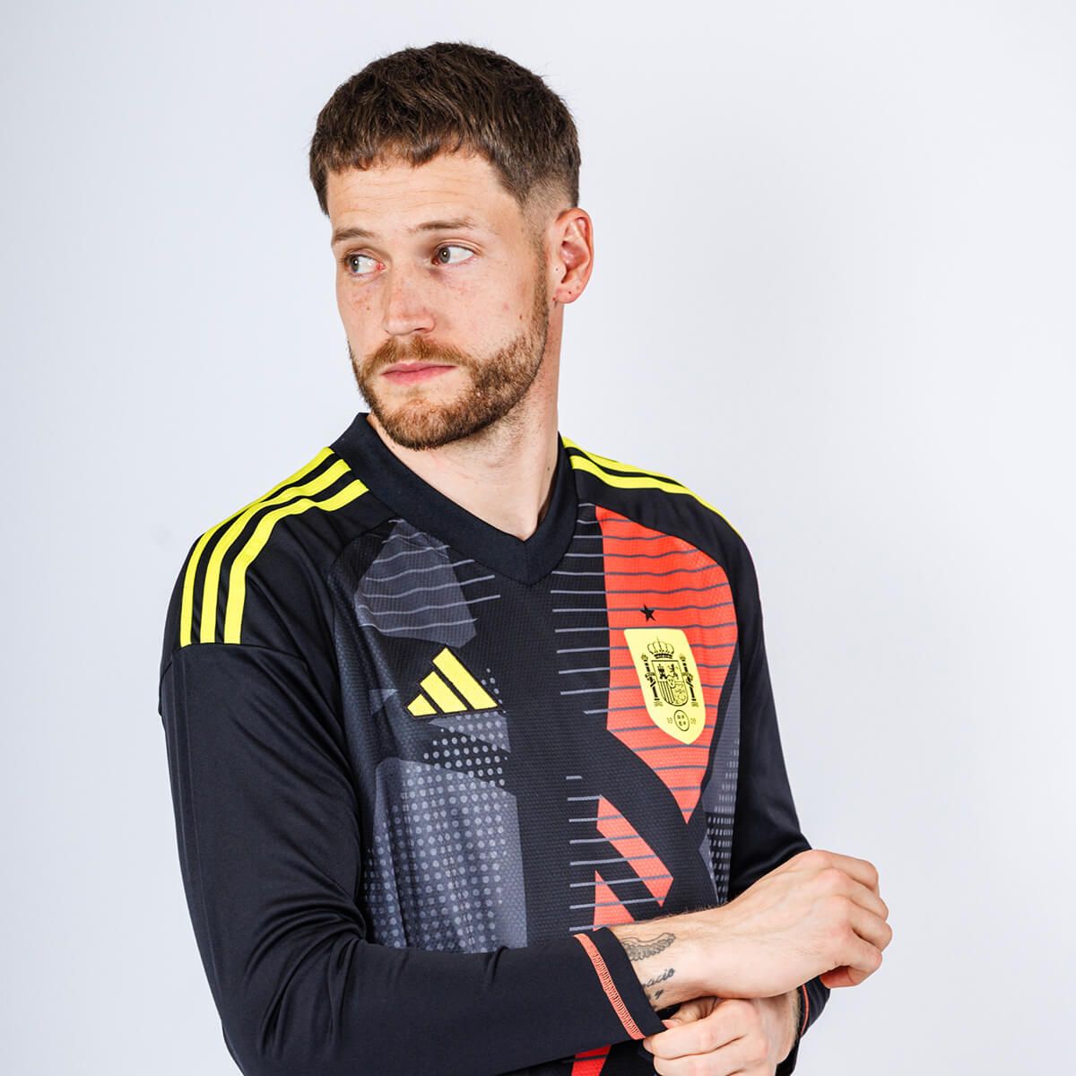  Álex Remiro con la selección española (Fuente: @SeFutbol)