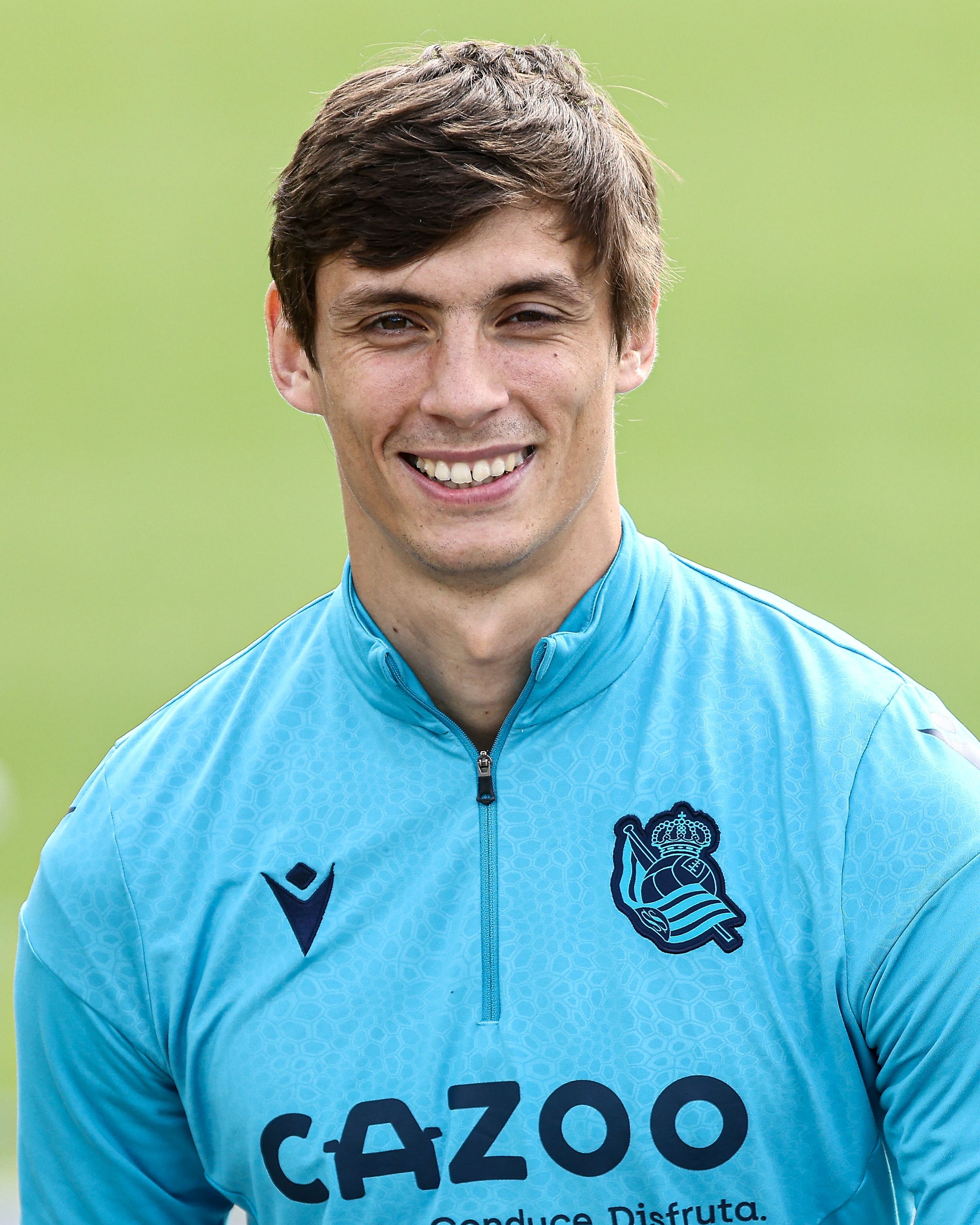  Robin Le Normand se dirige a un entrenamiento en Zubieta.