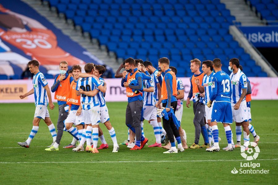 La Real Sociedad celebra el triunfo ante el Espanyol.