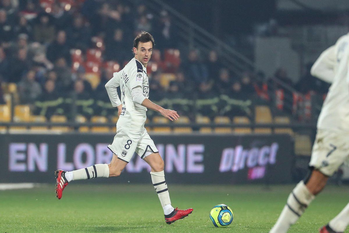 Rubén Pardo, durante un partido entre el PSG-Girondins de Burdeos.