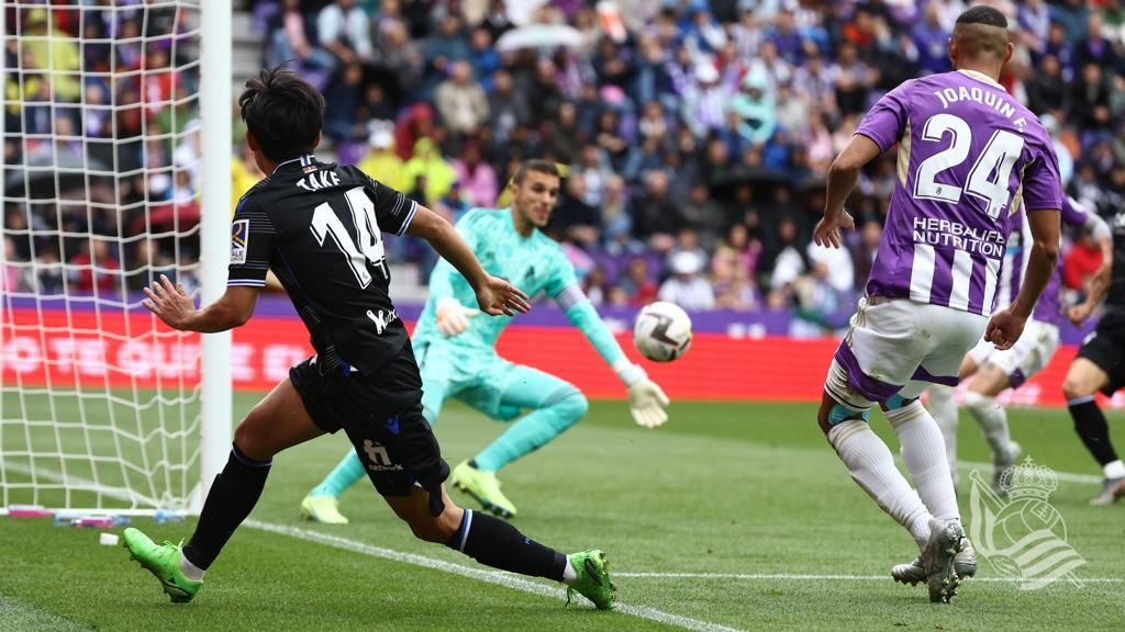  Take Kubo ante el Valladolid en Zorrilla.