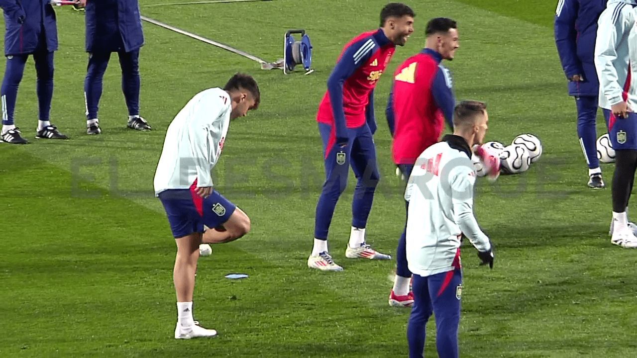  Raúl Asencio doliéndose del pisotón de Huijsen (ElDesmarque)