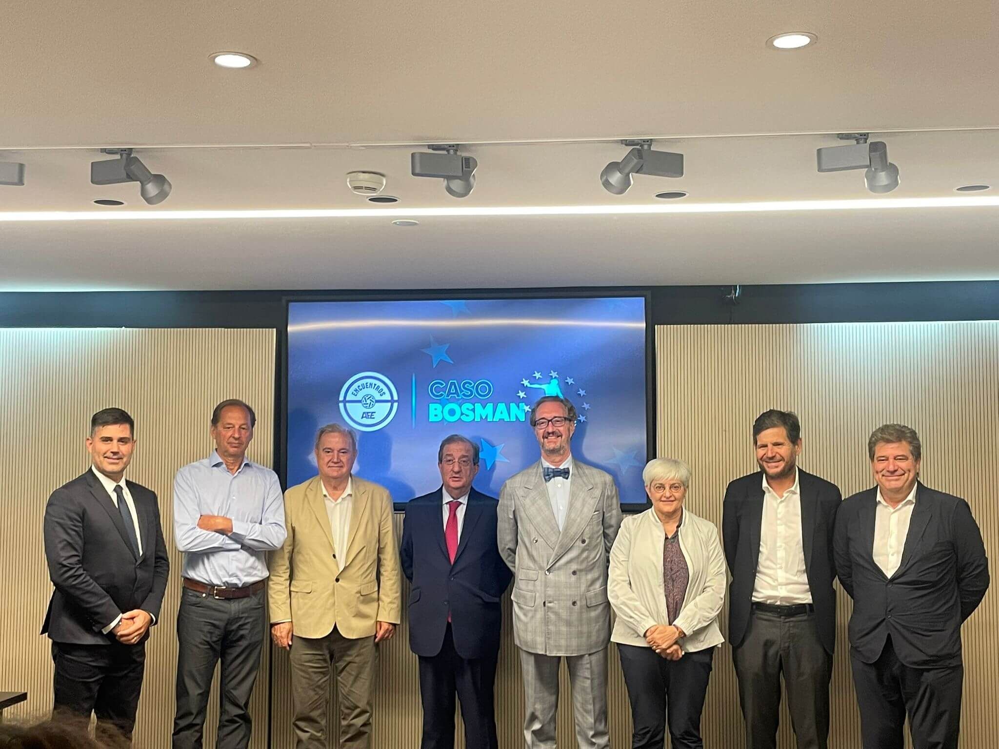  Mateu Alemnay, David Aganzo, entre otros, presentes en un acto de la AFE