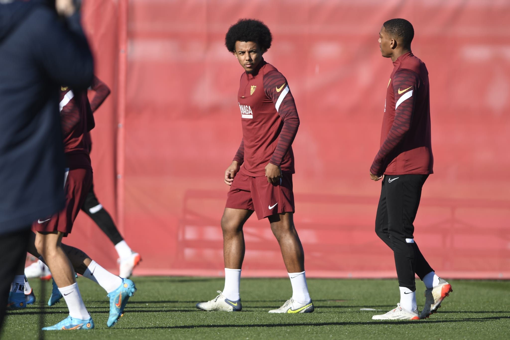  Koundé y Martial, dos nuevas armas para Lopetegui.