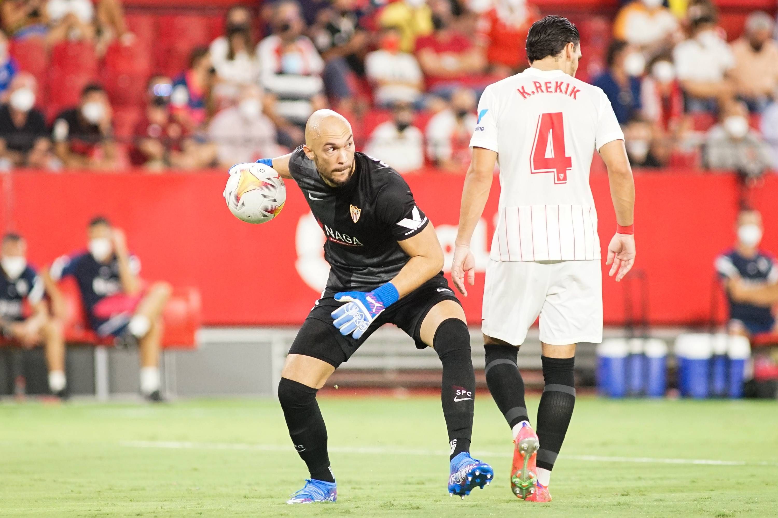 Dmitrovic, en el Sevilla-Rayo de la primera jornada.